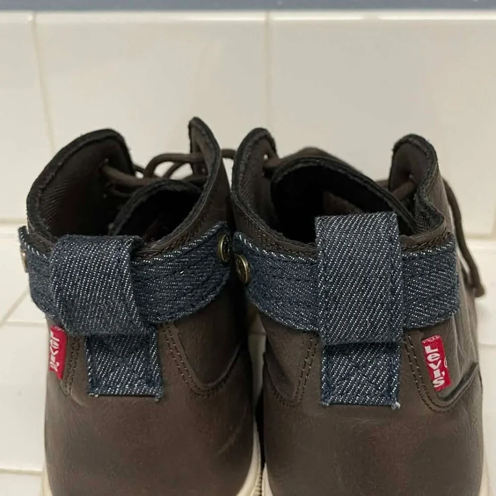 Levis chukka hi top casual sneaker boot